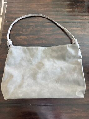 Classic Minimalist Women’s Shoulder Bag - Gray